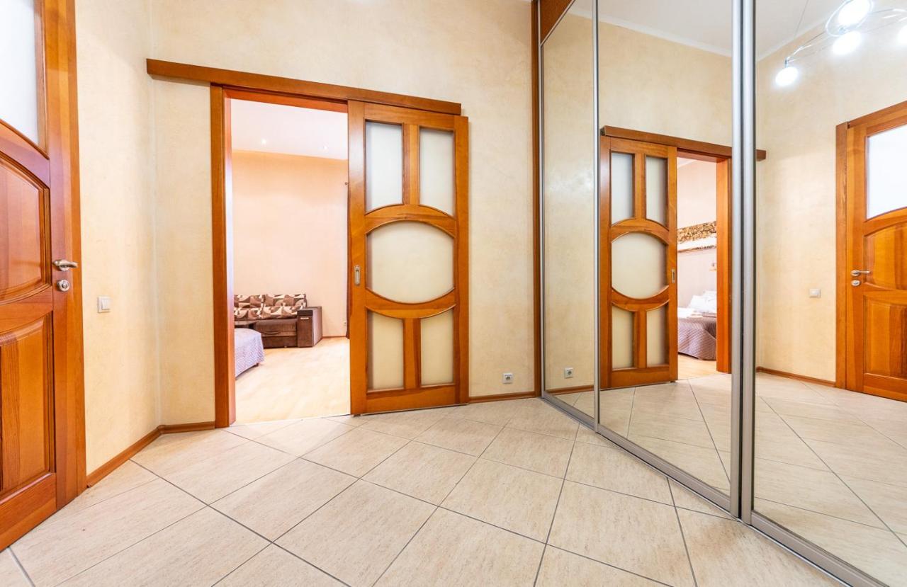 Apartments On Besarabka Kiev Ngoại thất bức ảnh