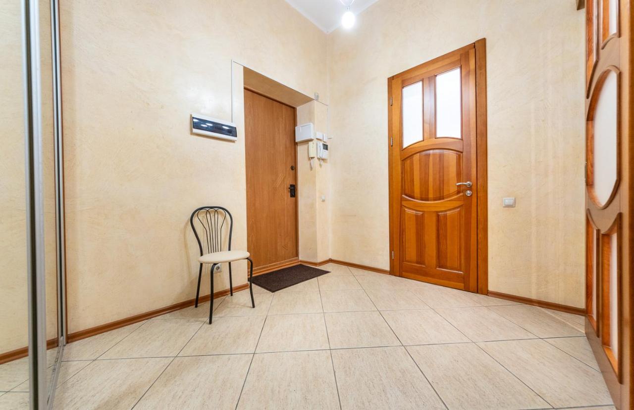 Apartments On Besarabka Kiev Ngoại thất bức ảnh