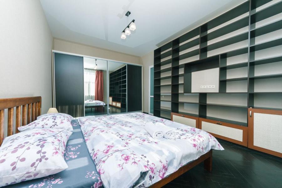 Apartments On Besarabka Kiev Ngoại thất bức ảnh