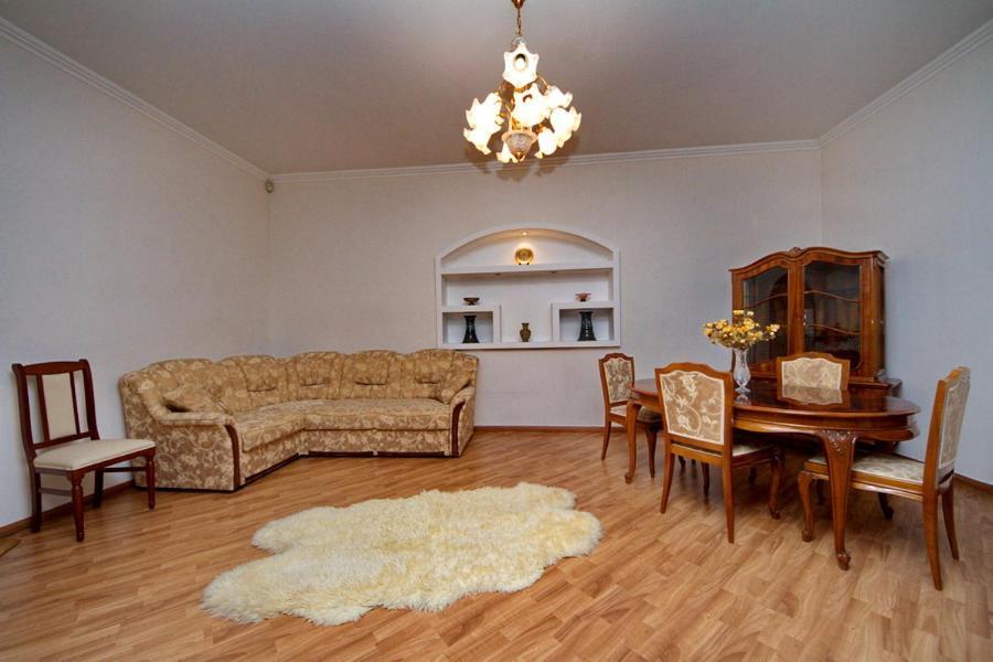 Apartments On Besarabka Kiev Ngoại thất bức ảnh